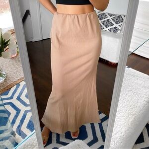 🍂 ZARA TAN RIBBED HIGH WAIST MAXI SKIRT!